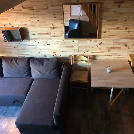 Grand Duplex Mezzanine. דירה