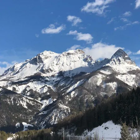 Grand Duplex Mezzanine. פרה-לופ